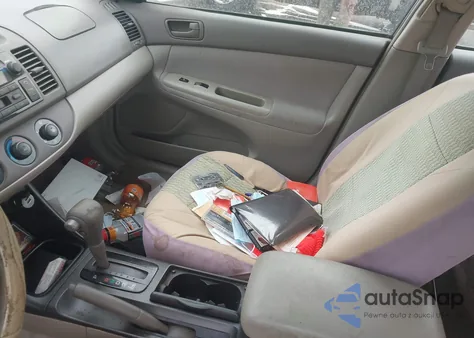 2003 Toyota Camry Le z USA, uszkodzony, nr VIN 4T1BE32K93U146514